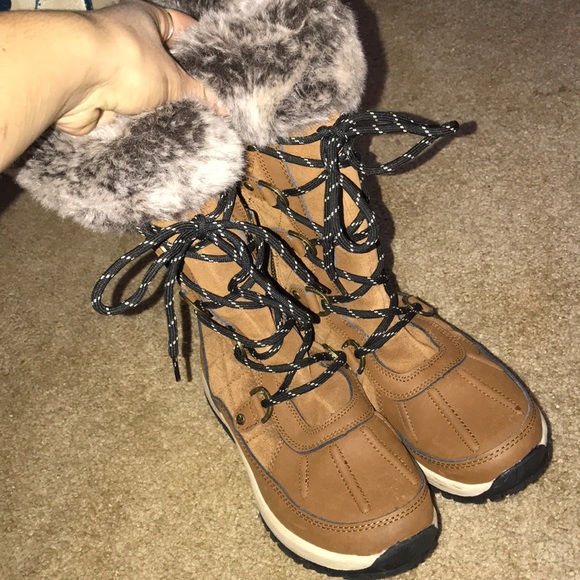 Snow boots - Picture 3 of 5